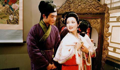 王熙凤|害死贾宝玉的夜叉海鬼是谁 贾琏与鲍二媳妇说的这句话便是答案!