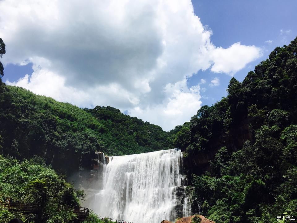 老年|走进赤水丹霞感受国家级风景名胜区的魅力