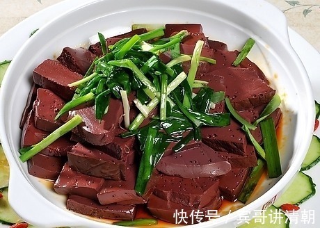 黑便|吃完猪血拉出黑便,对健康是好还是坏很多人不清楚,赶快了解下