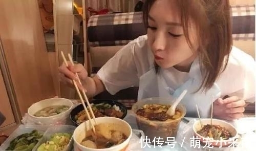 厨子老爸说：外卖再脏，这4种食物大可放心点，后厨不敢胡来！