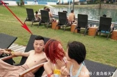 妹子|“妹子,在公园躺椅上睡觉,你不怕尴尬吗?”哈哈哈,长点心吧