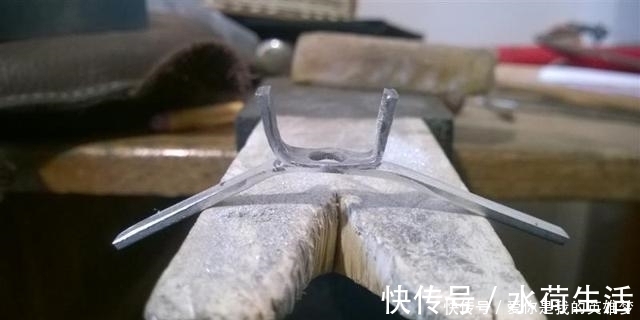 纯银管&男子随手找到的纯银管,做出的东西让无数人想要!