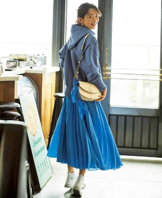 秋天|西装穿腻了?不如试试这件卫衣,时髦又高级,玩转整个秋天的穿搭