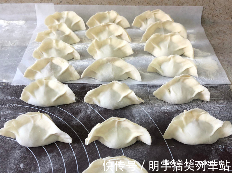 肉馅|头伏到吃饺子，分享8种饺子馅的调法，有荤有素，鲜嫩营养又多汁