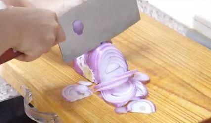 洋葱|把洋葱放在电风扇前吹一吹,还有这么神奇的作用