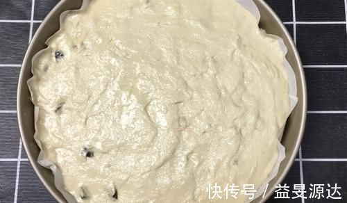 榨豆浆的豆渣别扔了,加个鸡蛋,搅一搅,几分钟做出好吃的