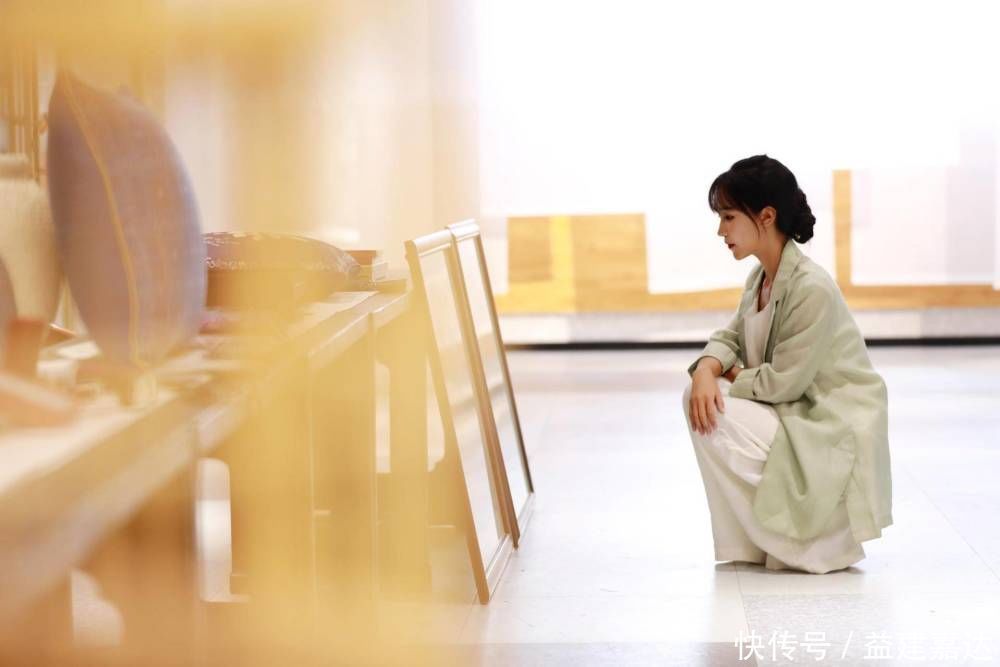 夏女士 李子柒身边人谈及对她的看法,心地善良常怀感恩之心