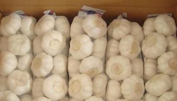 人中沟|女人患有妇科病，脸部会出现3个暗号，发现1个就最好去体检