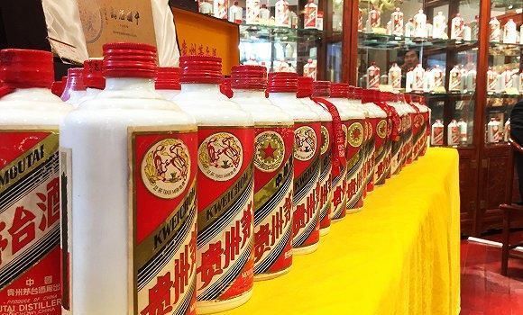 茅台酒|为啥53度的茅台酒“卖断货”，而43度的茅台酒却少有人买？