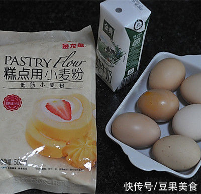 好吃的软萌软萌的古早纸杯蛋糕,是不是很有食欲呀