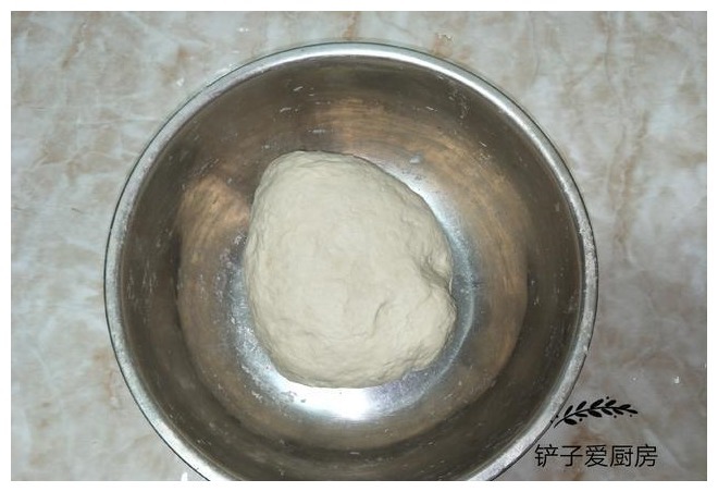 秋季转冷，发面记住3点小诀窍，30分钟发满盆，比夏天发面还快