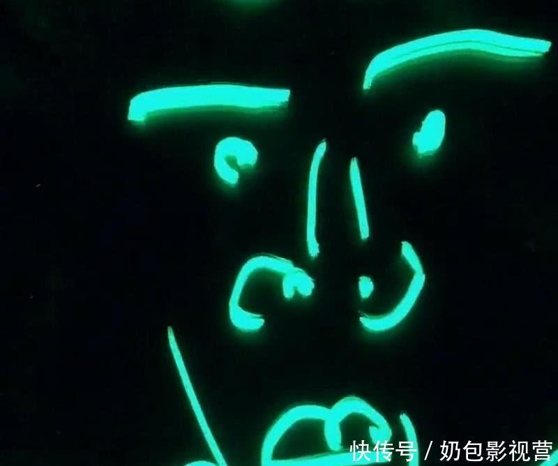 美术生|大佬荧光笔手绘蔡徐坤,开始:在瞎画?看到最后ikun:不像真人!