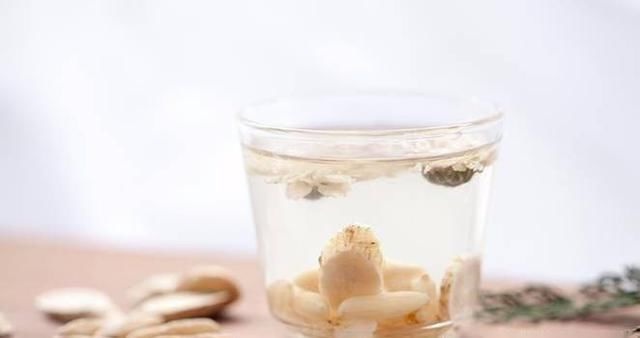 涨知识|黄芪泡水最养人,想要气血双补,放多少量是关键,涨知识了