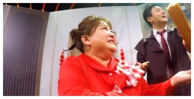 贾玲犀利发问杨幂“合作过最讨厌的三个女艺人”？一旁沈腾笑开花