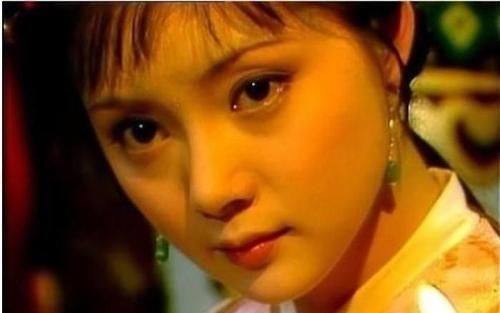 杨贵妃|宝玉的一句“体丰怯热”,为何让宝钗当众发飙,怒怼宝黛二人?