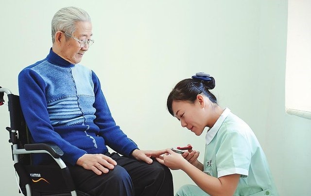 糖化蛋白|血糖新标已公布,不是3.9-6.1,而是这个范围,自查一下你高吗?