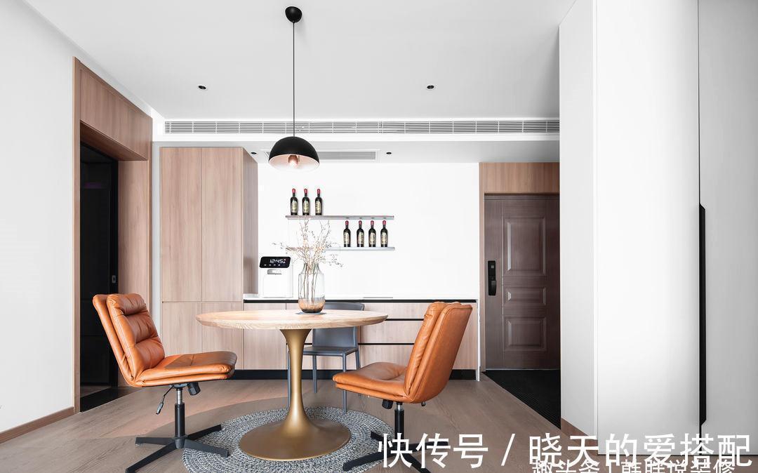 主卧室|98㎡简约三居室,删繁就简,没有花里胡哨的设计,却更加温馨舒适