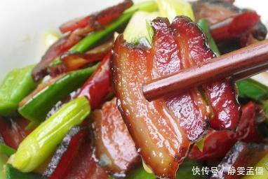 妙招|炒腊肉时，别直接下锅炒！大厨教你这2招，腊肉咸香美味，好吃！