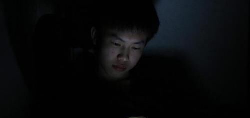 晚上幾點(diǎn)睡算“熬夜”?世衛(wèi)組織揭曉答案,多數(shù)人做錯(cuò)了,莫大意