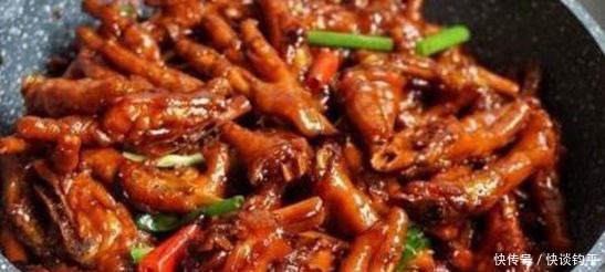 美食推薦:涼拌手撕平菇,香辣雞爪,手撕雞,乾的魷魚須的做法