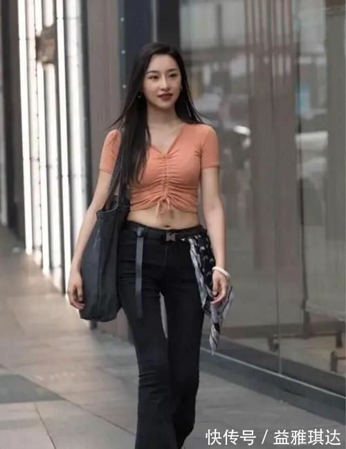 视觉感|打底裤突出优雅风格,打造自在随性,带来显高又显瘦的视觉感