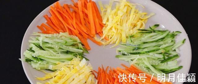 懒人|做凉皮太复杂了,教你一种懒人做法,掌握淀粉水的比例很重重要