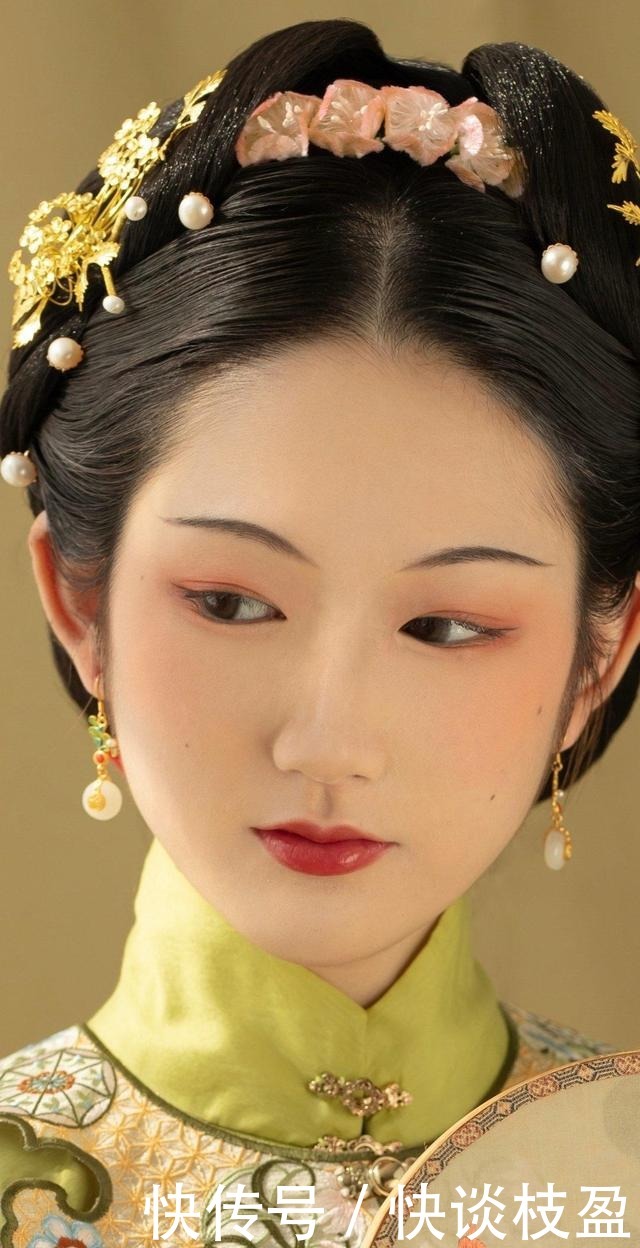 将眉毛化成小重山？美妆博主玩转古代眉，网友直呼：古装剧需要你