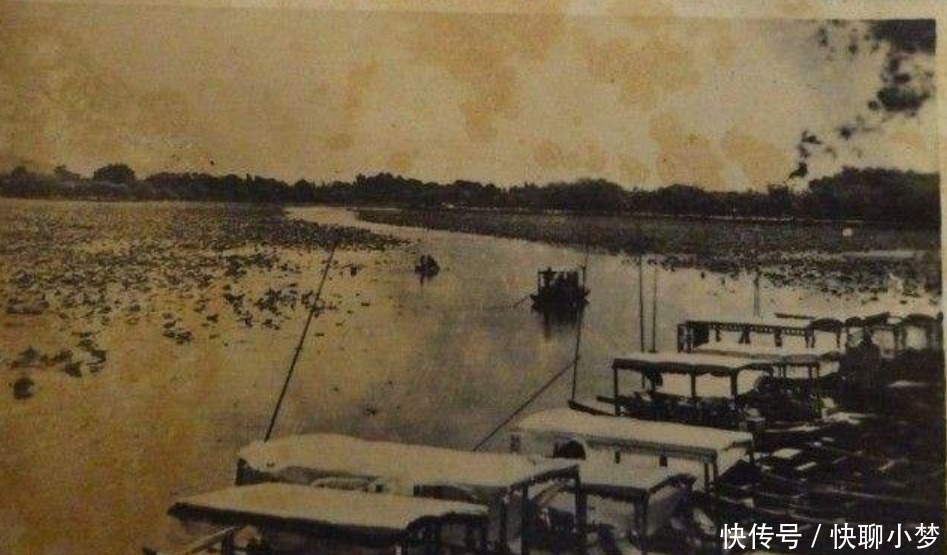 才子贫病交加借钱度日,妻子在外打牌:一人堕落足以毁平凡家庭