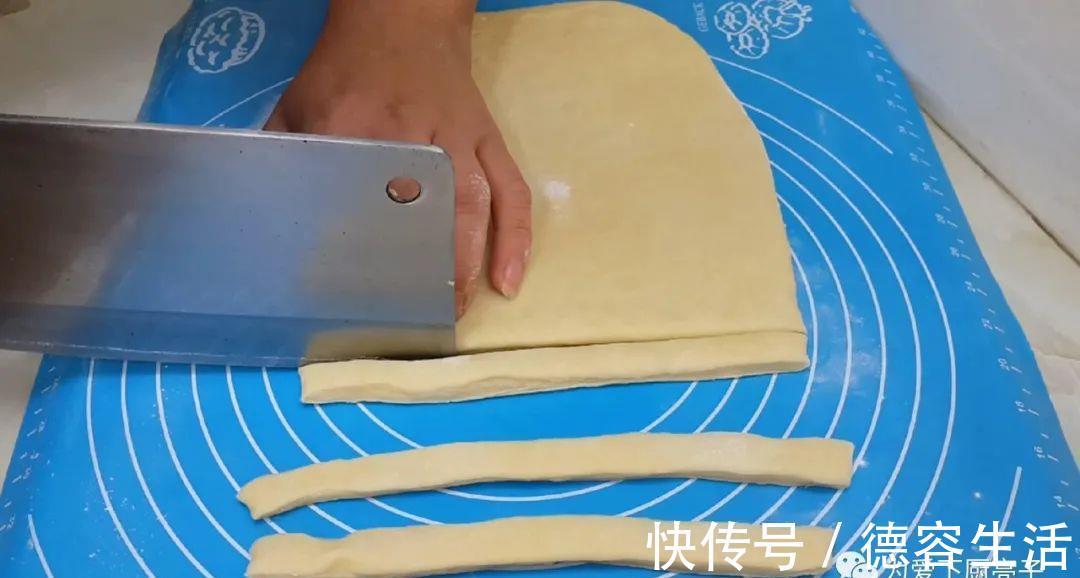 香甜|我家麻花从来不用买,教你简单做法,焦脆又香甜,吃一口就爱上了