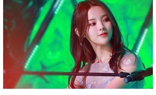 《奔跑吧》節(jié)目的錄制地點(diǎn)、換成員話題，似乎都在暗示楊超越要來(lái)