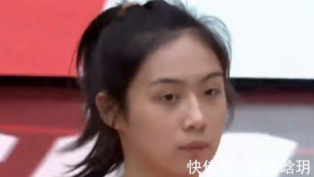 帝哥|18岁,首次亮相WCBA!身高187cm,女篮顶级颜值!又美又能打啊!
