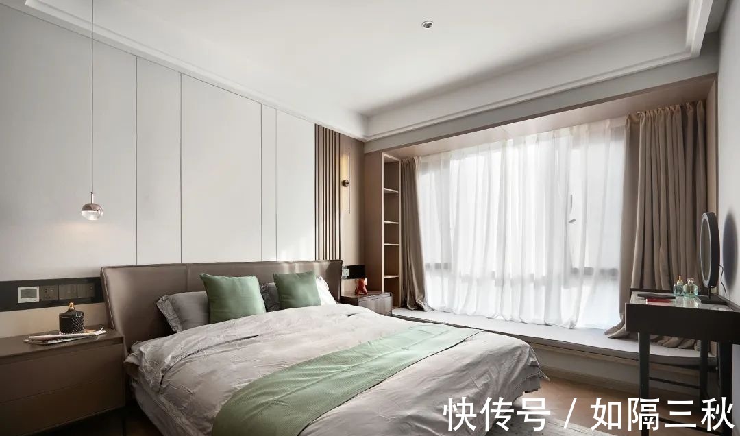 羊毛毯|独居是一个人的狂欢:93㎡三室两厅家装阳台爆改休闲区