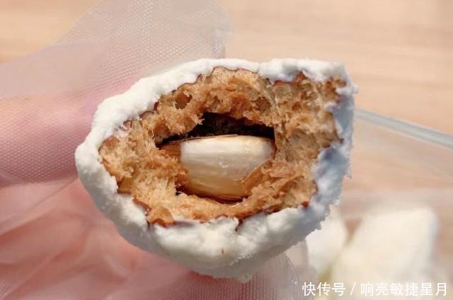 零食|有哪些你买了又买的零食这5款贼拉好吃,条件允许要多囤些解馋