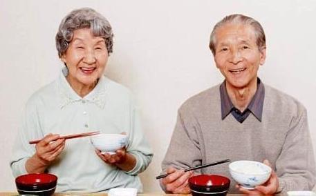 分泌|长寿的老人的5大特点,45岁以后能占3个以上,长寿会偏爱你