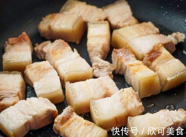 红烧肉|做红烧肉，最忌焯水直接炖，掌握这几个小技巧，肥而不腻入口即化