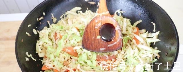 吃法|包菜这样做“赛过”吃肉,40年大厨的新鲜吃法,吃过一次就忘不!