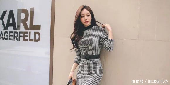 鉴赏|美女鉴赏:波普视觉条纹时髦白领针织裙