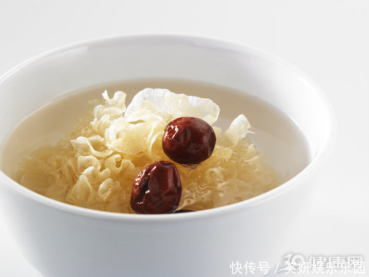 红枣养生功效多,但医生建议:这4类人最好别吃,越吃越伤身