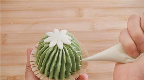 仙人球|开工便当就来吃仙人球蛋糕吧,这超级可爱的杯子蛋糕,萌翻天了