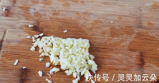 尝尝这道菜,能使你胃口大开,食指大动!