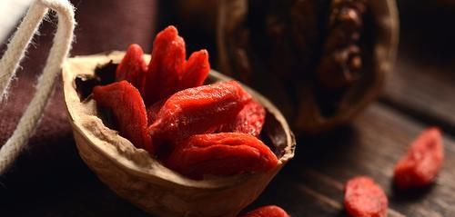 男人若有前列腺炎,餐桌上常备此几物,养肾健体,告别炎症