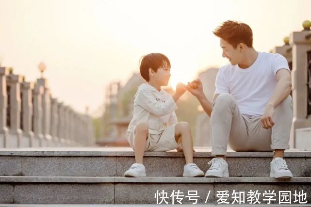 母亲节|一场只有爸爸的家长会火了!养娃这4件事必须爸爸做,妈妈别插手