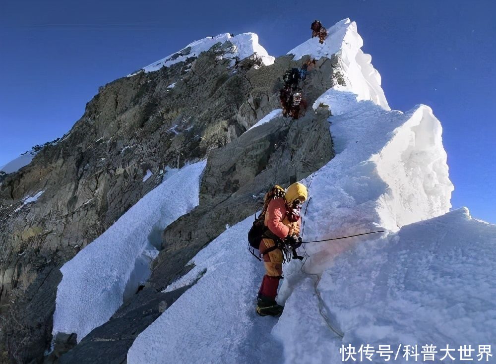 测量|珠峰新高度出炉，比上回测量长高了4.43米，怎么差了这么多