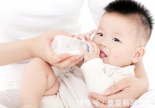 积食|有这些信号，说明宝宝吃饱了，妈妈别硬喂，当心伤到宝宝脾胃