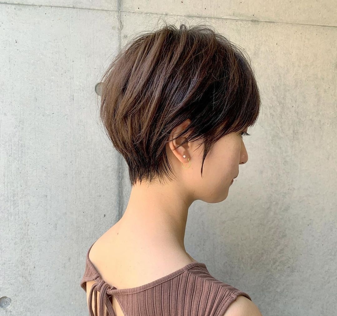 时尚 今年年底发型怎么剪?全头卷齐刘海狼尾发都不错,精选15款任你挑