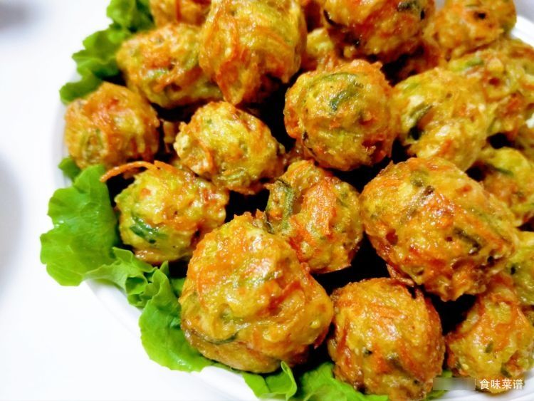 炸丸子，用淀粉还是面粉？教你正确做法，丸子酥香不回软，太香了