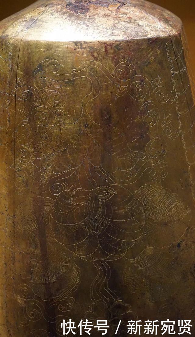 契丹贵族墓画了幅汉人美女图,还题诗说“征辽”