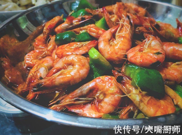 服务员告诉我，很多人爱吃的5道菜，是饭店“最脏”的，别再吃了