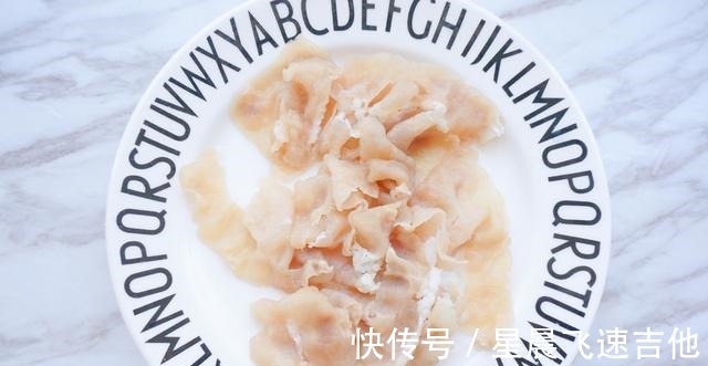 胡萝卜|夜宵来碗日式肥牛肉饭,不仅好看还好吃,搭配电视剧,美味嘎嘎香!