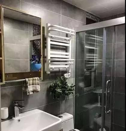 浴霸|卫生间浴霸已经过时了现在流行装这种，不仅暖还能烘衣服